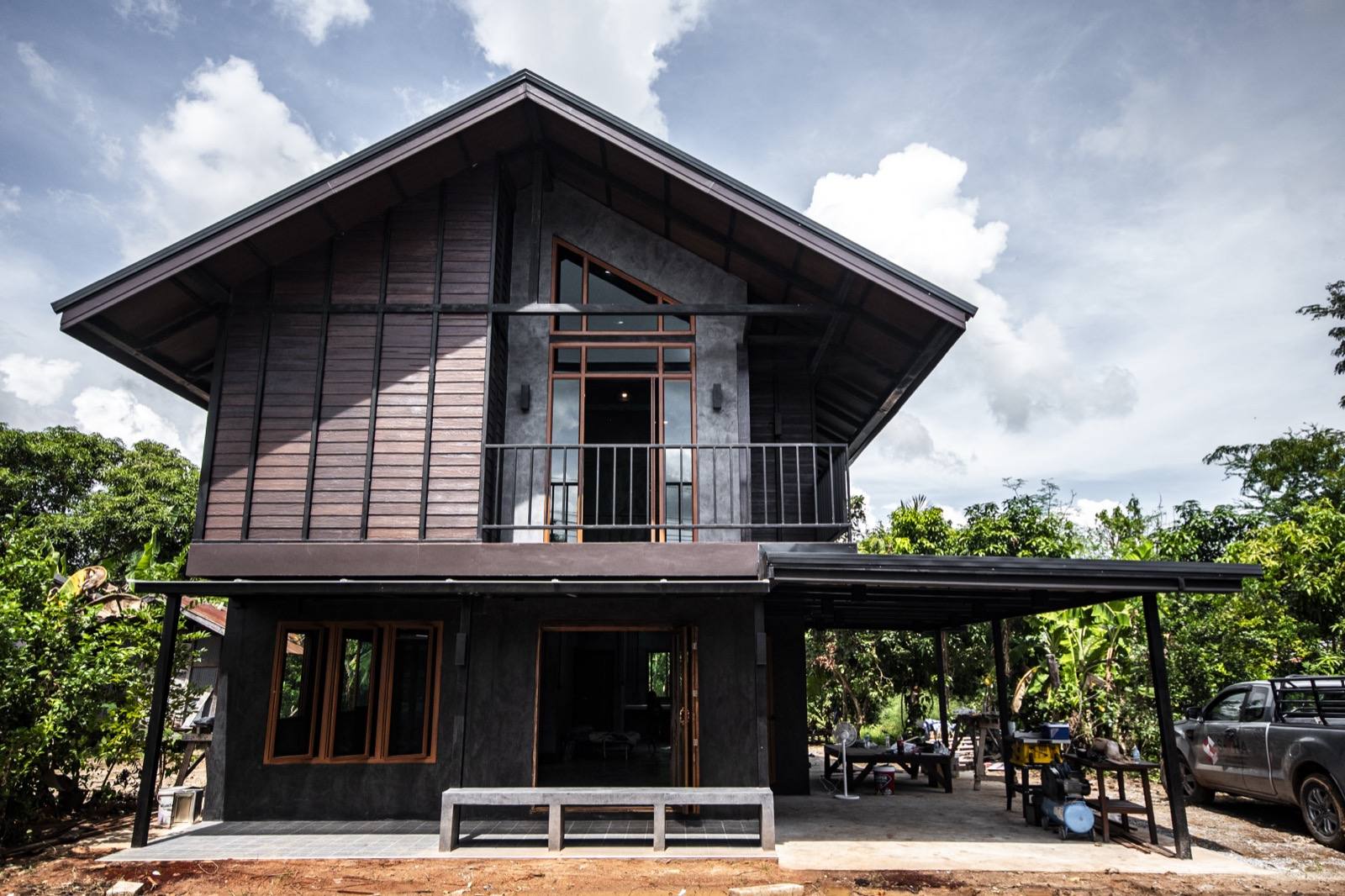 รีโนเวทบ้านไม้ นครราชสีมา